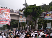 Massa Aksi 212 di Depan Gedung DPR Tak Indahkan Protokol Kesehatan COVID-19
