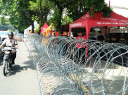 Suasana Pengamanan Kantor KPU Jelang Aksi Kivlan Zen Cs