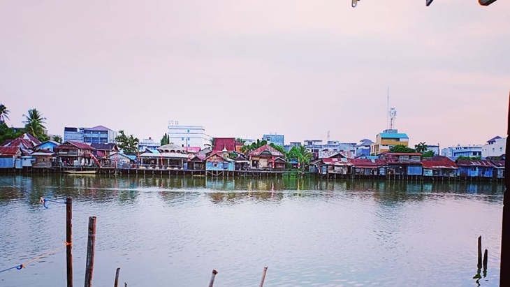 Roman Elok Sungai Jingah dan Rumah Tua Suku Banjar