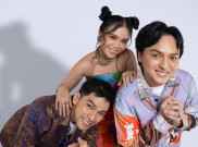 KIM dan Marion Jola Tampil Manis di Video Musik 'Magnet'