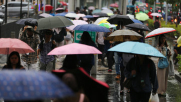 Hujan Intensitas Tinggi di Jakarta, BMKG Keluarkan Peringatan Waspada