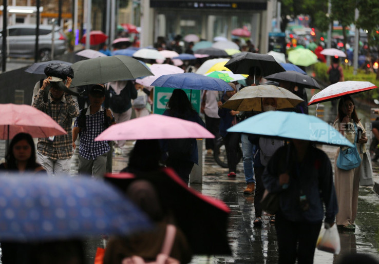 Hujan Intensitas Tinggi di Jakarta, BMKG Keluarkan Peringatan Waspada