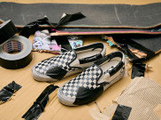 Sepatu Lusuh dari Vault by Vans
