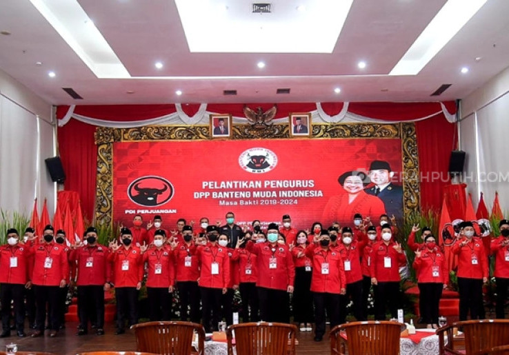 PDIP Lantik Pengurus Banteng Muda Indonesia
