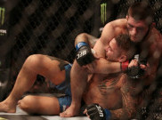 Masih Perkasa, Khabib Berhasil Tumbangkan Dustin Poirier