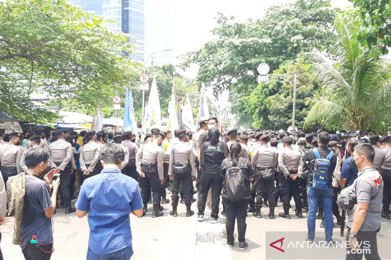 Pengamanan Demo. (Foto: Antara)