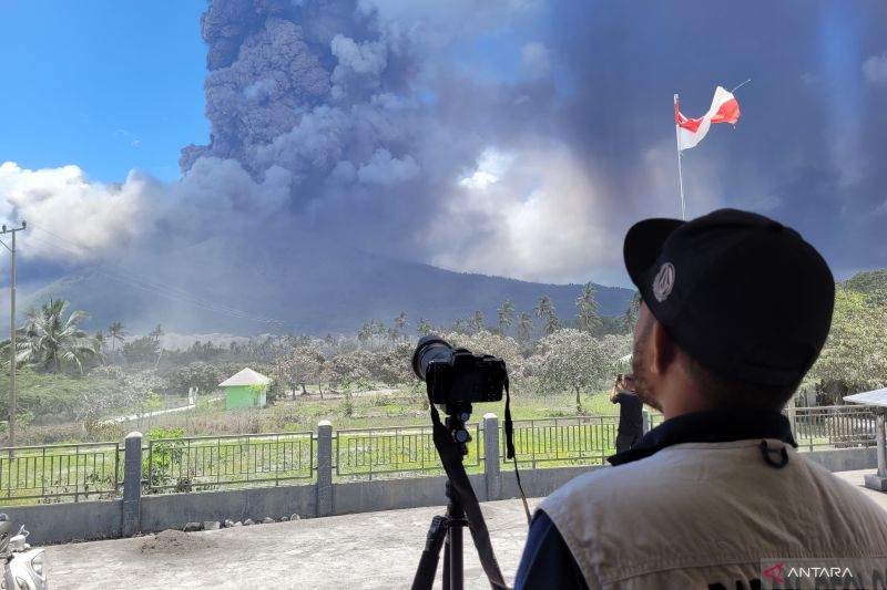 Hati-Hati, Radius Awan Panas Erupsi Lewotobi Laki-Laki Bertambah Jadi 3 Km