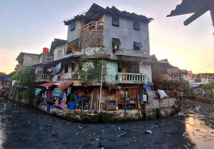 Normalisasi Kali Krukut Mulai dari Segmen Tarakanita hingga Jembatan Tendean