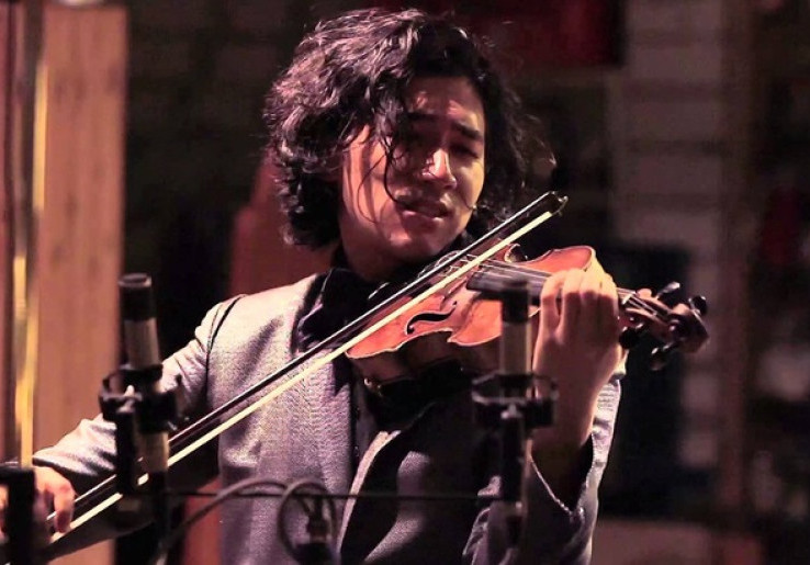 Gaya Penonton Konser di Ambon Buat Iskandar Widjaja Terkejut