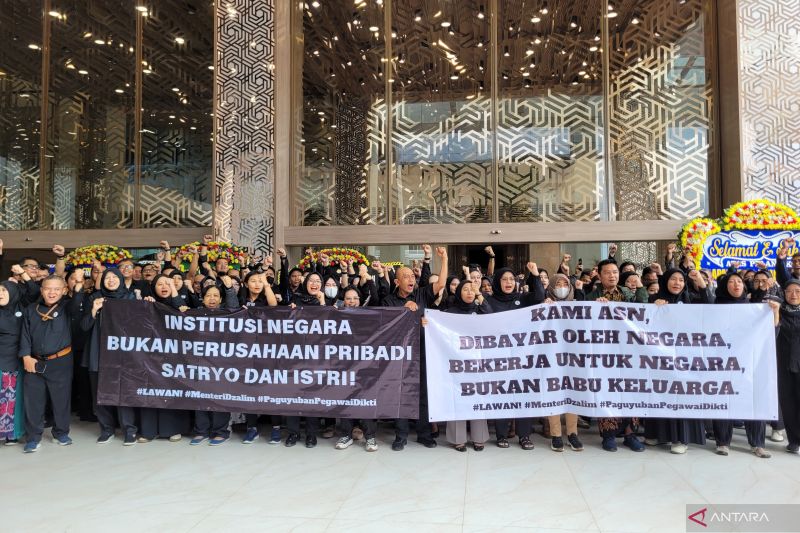 Didemo Karena Pecat ASN, Sekjen Kemdikti Saintek Singgung soal Dinamika Organisasi