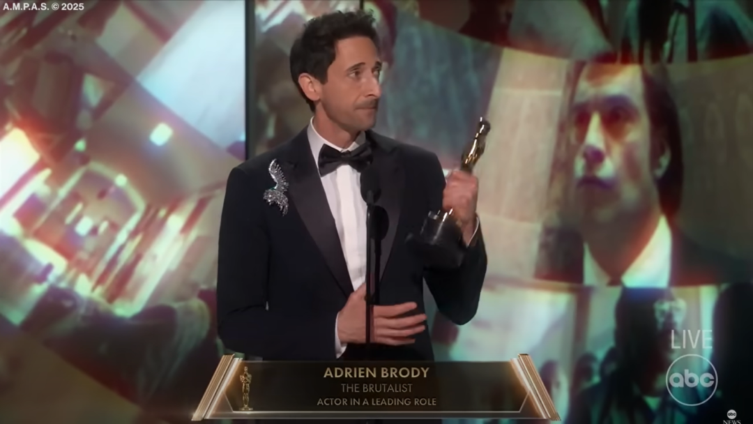 Pidato Mengharukan Adrien Brody di Oscar 2025, Pecahkan Rekor dengan 5 Menit 40 Detik Penuh Pesan!