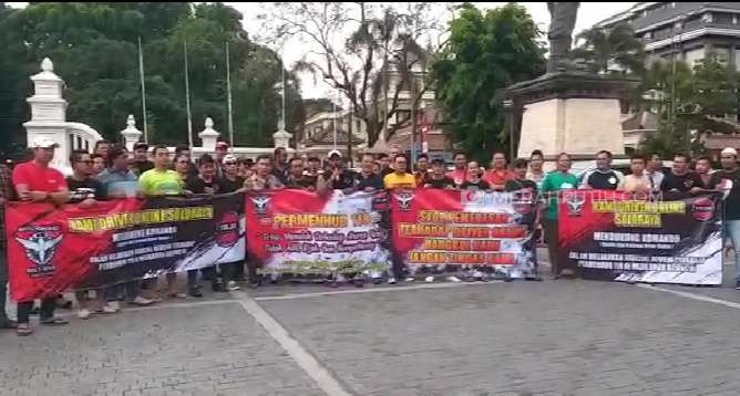 Tolak Permenhub Nomor 118, Driver Ojol Solo Gelar Doa Bersama