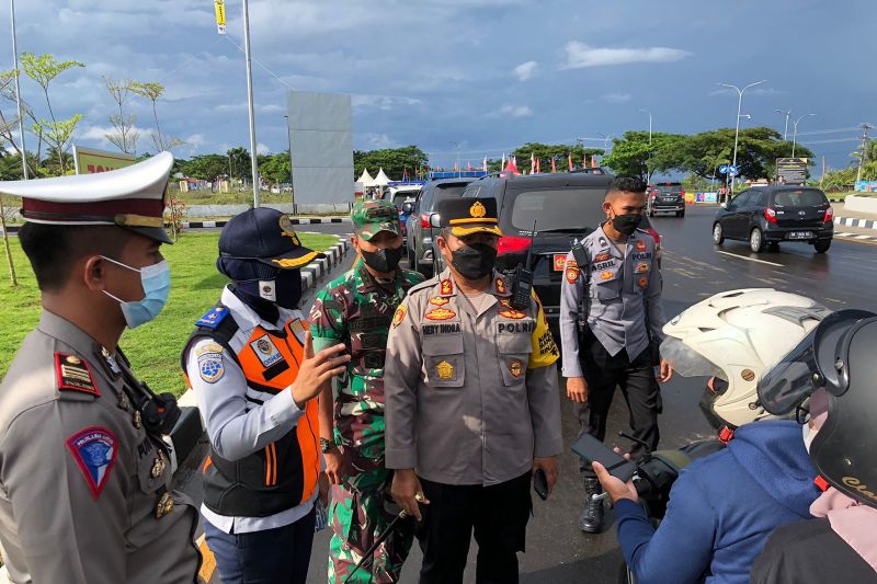 Aparat gabungan TNI-Polri Lakukan Penyekatan ke Sirkuit Mandalika