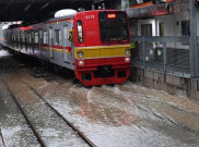  Rel Kereta Terendam Banjir, KRL Terapkan Rekayasa Pola Operasi
