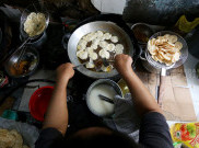 Dari Gang Sempit Keramat Pela, Keripik Tempe Mama Tina Tembus Pasar Internasional
