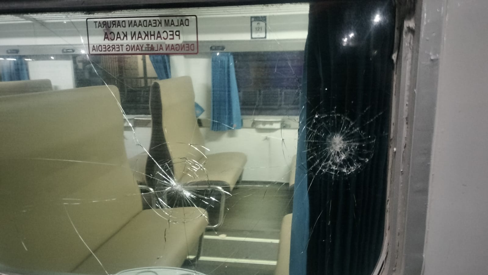 KAI Kecam Pelemparan Batu ke KA Pasundan, Pelaku Terancam Hukuman Seumur Hidup