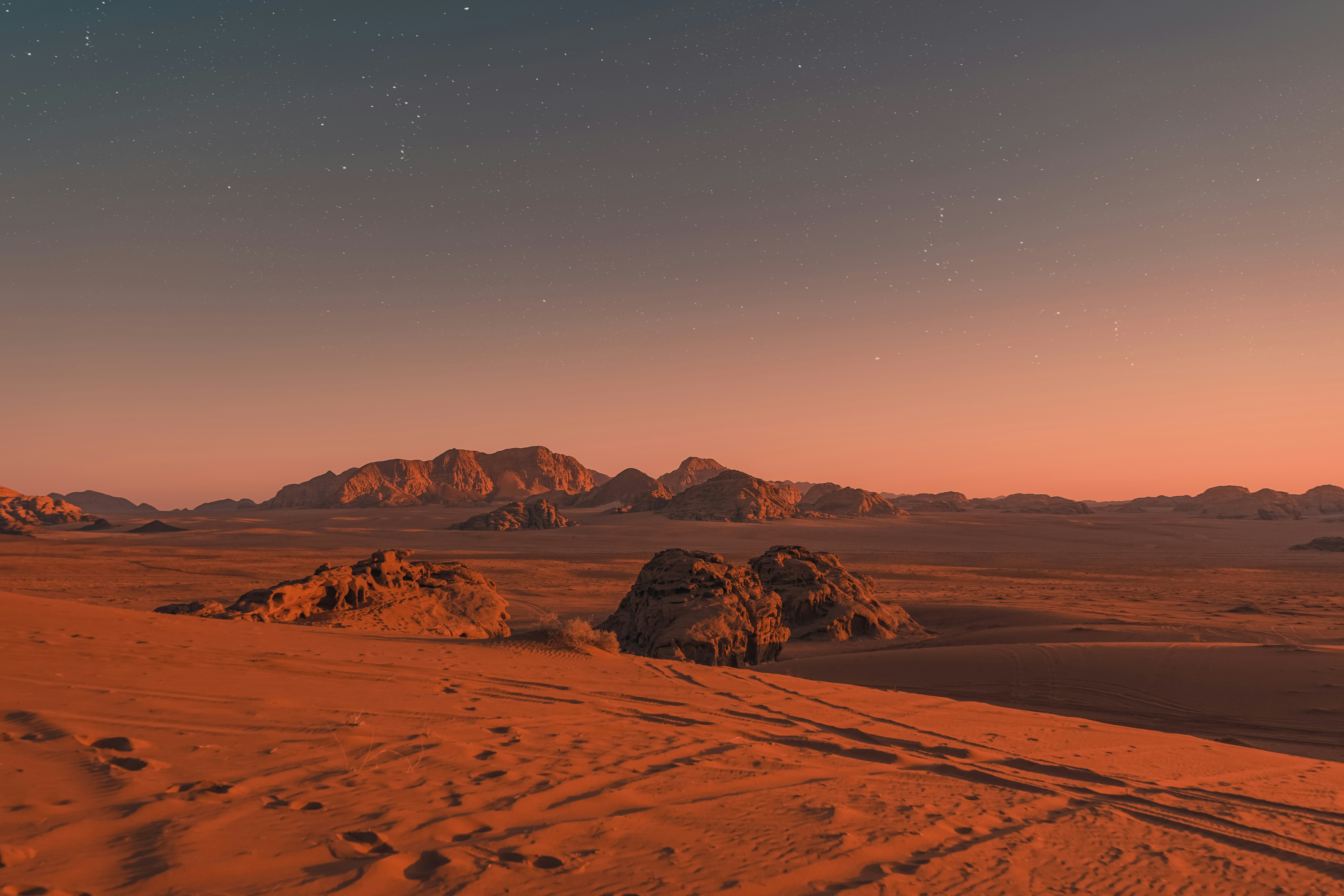 Penemuan Baru Ungkap Penyebab Warna Planet Mars Merah, Berasal dari Air Dingin?