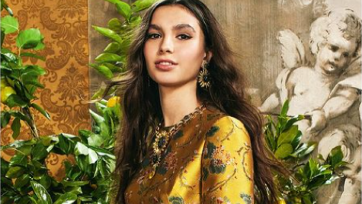 Flexing Outfit Lebaran Mewah dengan Bahan-Bahan Ini 