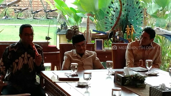 Usai Temui Jokowi, Anies-Sandi Silaturahmi ke Kediaman Habibie