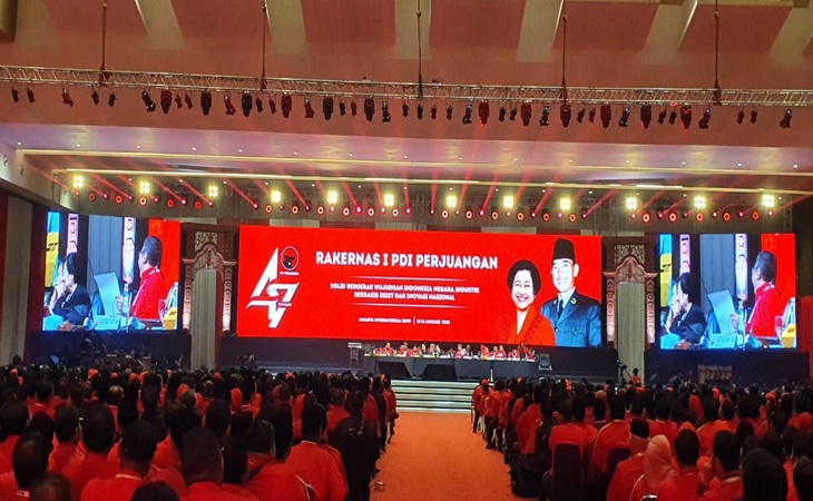 Ribuan kader PDIP menghadiri penutupan Rakernas di JIExpo Kemayoran