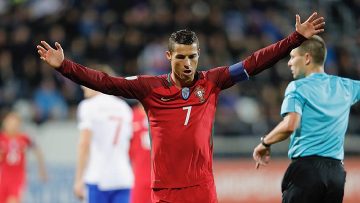 Ronaldo Gagal Penalti Karena Karma Messi?