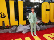 Gagahnya Ryan Gosling dengan Setelan Gucci Hijau di Premiere 'The Fall Guy'