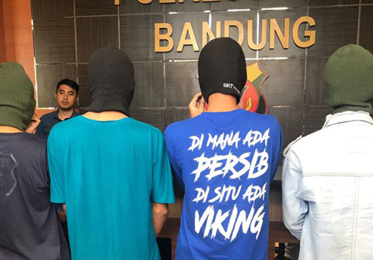 Inilah Aksi Wugi, Tendang dan Injak Dada Ricko Lalu Unggah Foto Sepatu di Facebook