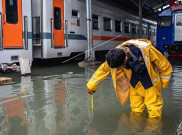 Stasiun Semarang Kembali Beroperasi Setelah Diterjang Banjir