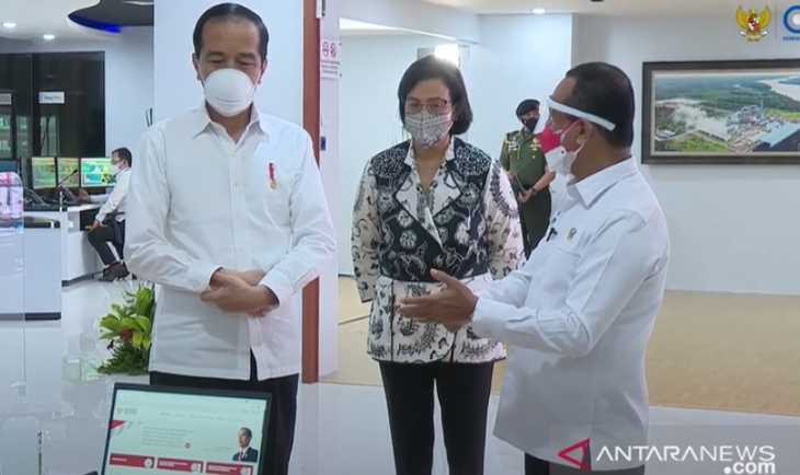 Luncurkan OSS, Jokowi: Mudahkan Pengusaha dan Hapus Calo