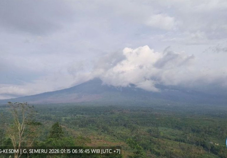Awan Panas Semeru 5 KM ke Arah Besuk Kobokan, Area Bahaya Diperluas Hingga 17 KM