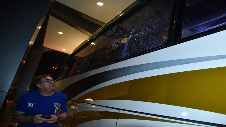 Bus Persib Dilempari Batu, Pelipis Febri dan Omid Nazari Terluka