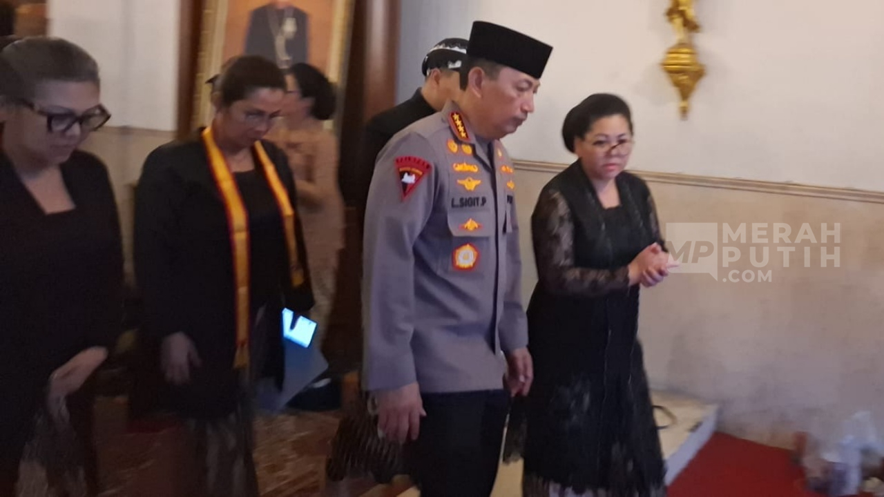 Kapolri Listyo Sigit Melayat dan Doakan PB XIII di Keraton Surakarta, Siap Bantu Pengamanan Prosesi Pemakaman