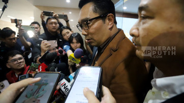 Momen Mantan Gubernur Jawa Barat Ridwan Kamil Jalani Tes DNA di Bareskrim Polri