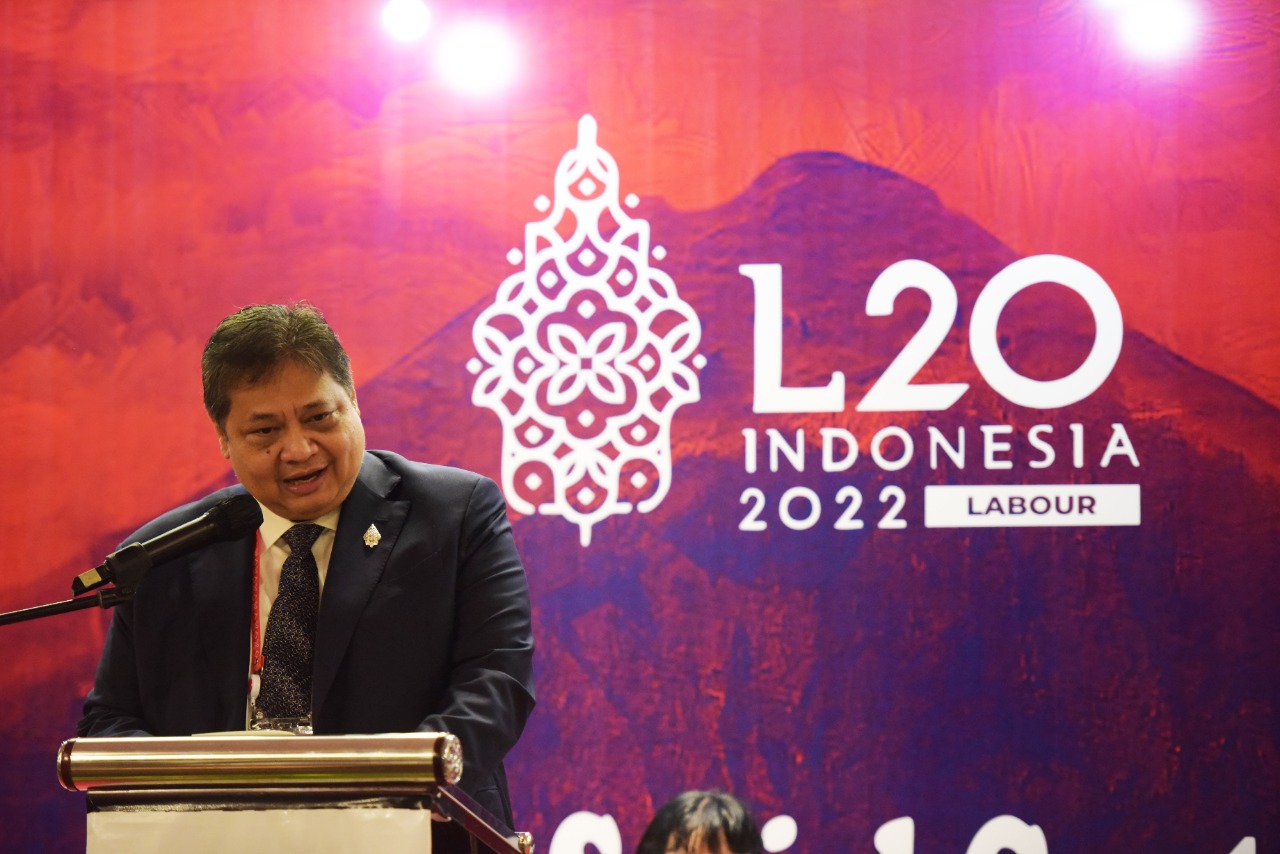 Pendapatan Tenaga Kerja Global Turun 8,3 Persen