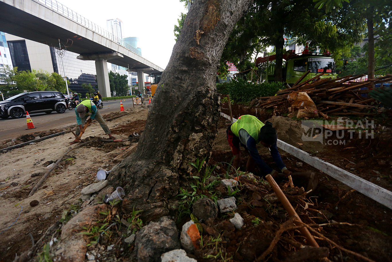 Modernisasi Trotoar Jalan HR Rasuna Said untuk Kota yang Ramah Pejalan Kaki