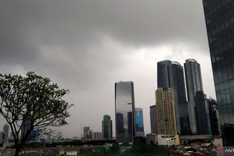 Waspadai Hujan Disertai Petir di 3 Wilayah DKI Jakarta Siang Hari