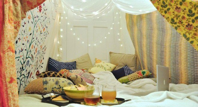 Berkemah menjadi kegiatan menyenangkan bersama anak-anak. (Foto: Orlando Date Night Guide)
