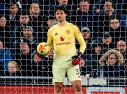 Senne Lammens Hampir Bikin Blunder Lawan Everton, Beruntung Tetap Clean Sheet