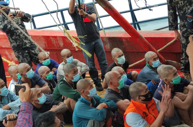 Dikejar Kapal KKP Hingga 'Over Heat', Kapal Pencuri Ikan Vietnam Terbakar Lalu Tenggelam