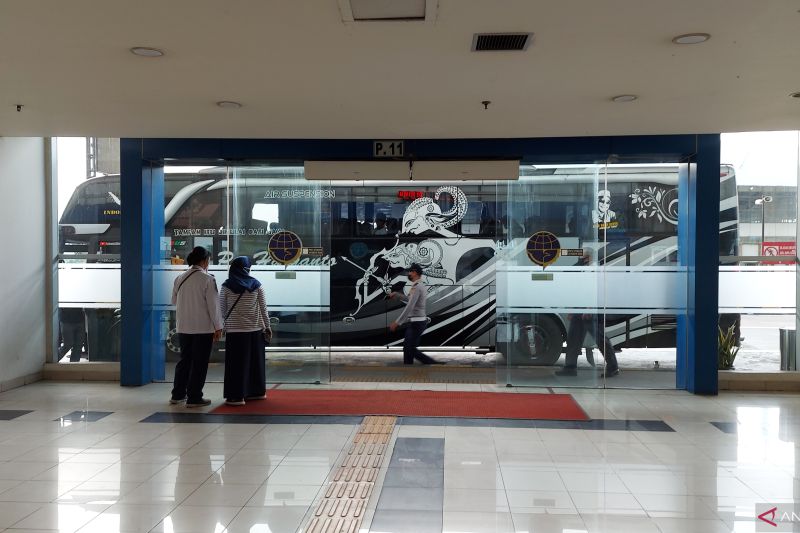 Bus AKAP dari Luar Jakarta Jalani Ramp Check di Terminal Terpadu Pulogebang