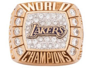 Cincin Kejuaraan NBA 2000 Eks Kobe Bryant Dilelang