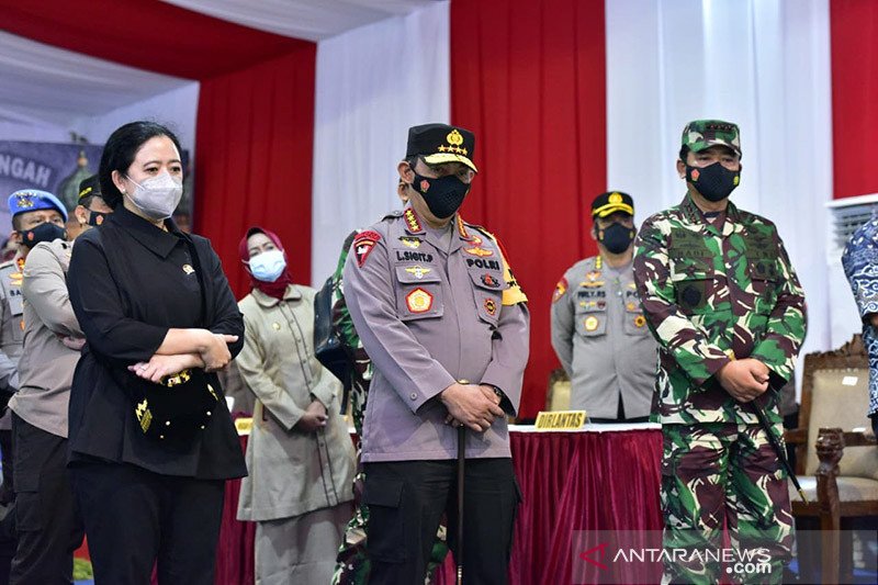 Ketua DPR Puan Maharani dan Kapolsi serta Panglima. (Foto: Antara)