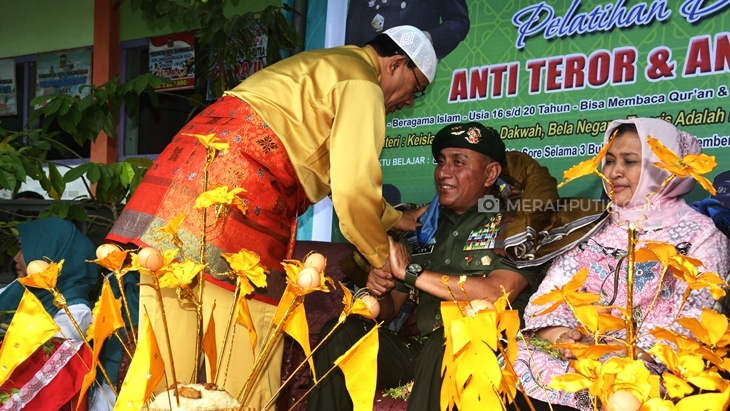 Pangkostrad Letjen TNI Edy Rahmayadi Dapat Gelar Datuk Laksamana Nara Diraja