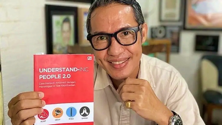 Maksimalkan Keahlian Komunikasi lewat Buku Erwin Parengkuan