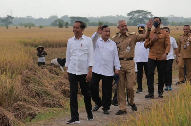 Politik Muka Dua Jokowi terhadap Prabowo dan Ganjar