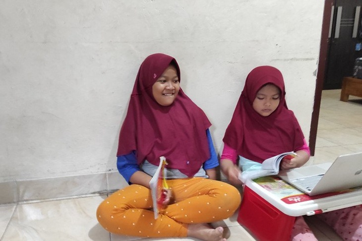 Ilustrasi - Siswa melakukan pembelajaran di rumah. ANTARA/Indriani