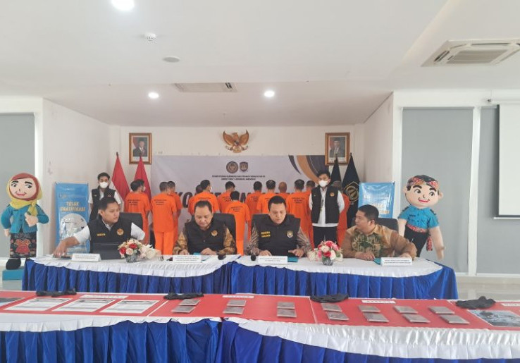 Belasan TKA China Ilegal Kerja di Proyek Mal Area Kelapa Gading Diamankan Imigrasi