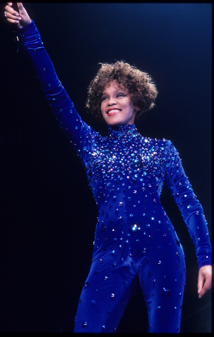 Whitney Houston adalah penyanyi wanita legendaris sepanjang masa. (Foto: The Face)