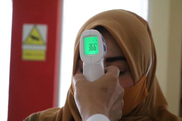 Satpam Komplek Makin Tangguh dengan Senjata Andalan Ini