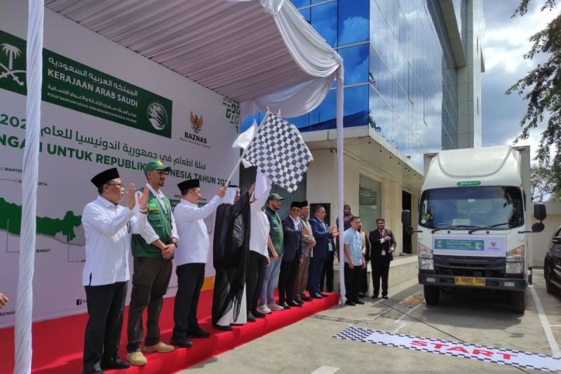 Arab Saudi Berikan Ribuan Paket Pangan untuk Indonesia Melalui BAZNAS